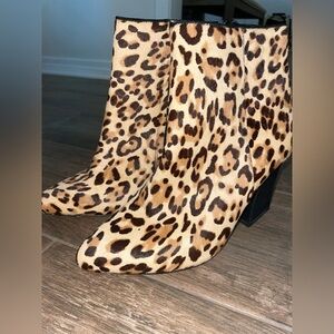 Antonio Melani Leopard Print Calf Hair Ankle Boots Size 8.5M